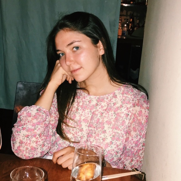 Meet your Posher, Clara - Picture 1 of 1